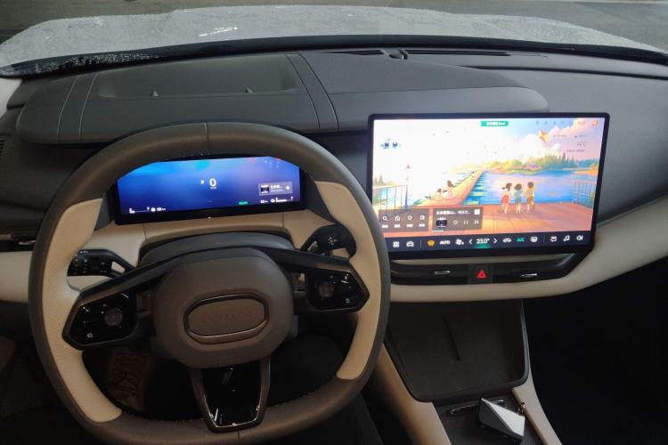 Used Lynk & Co 06 EM-P 2023 EM-P 126 Long-Range Pro
