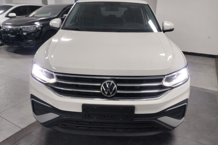 Used Volkswagen Tiguan L 2023 330TSI Automatic Two-Wheel Drive Smart Edition
