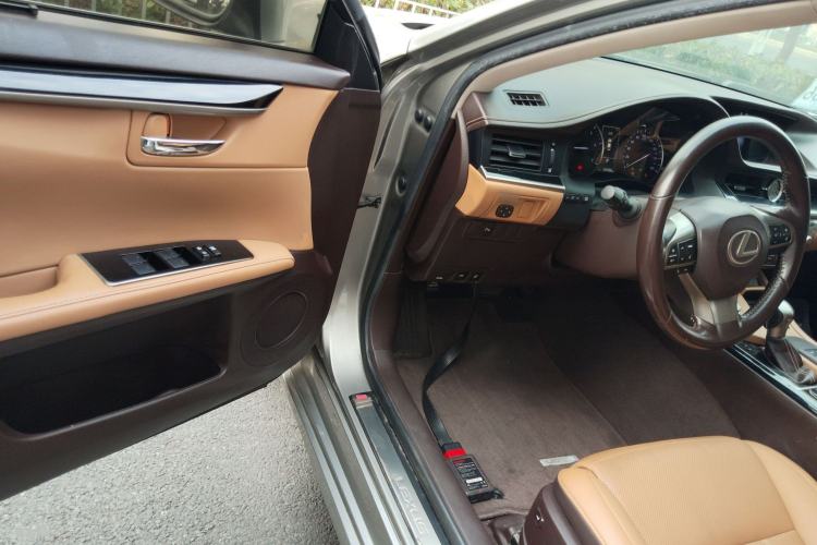 Used Lexus ES 2015 200 Elite Edition
