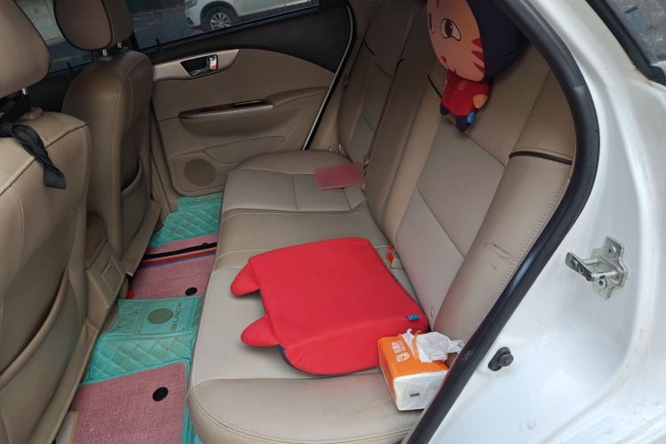 Used Buick Excelle 2015 1.5L Manual Classic Trim
