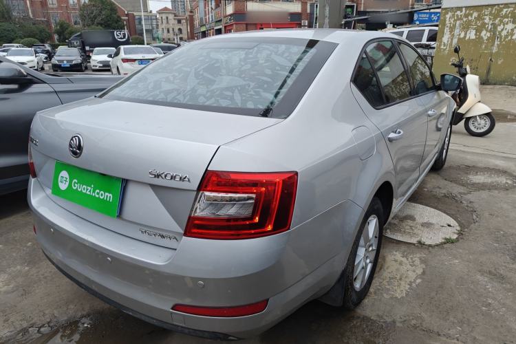 Used Skoda Octavia 2015 1.6L Automatic Eado Edition
