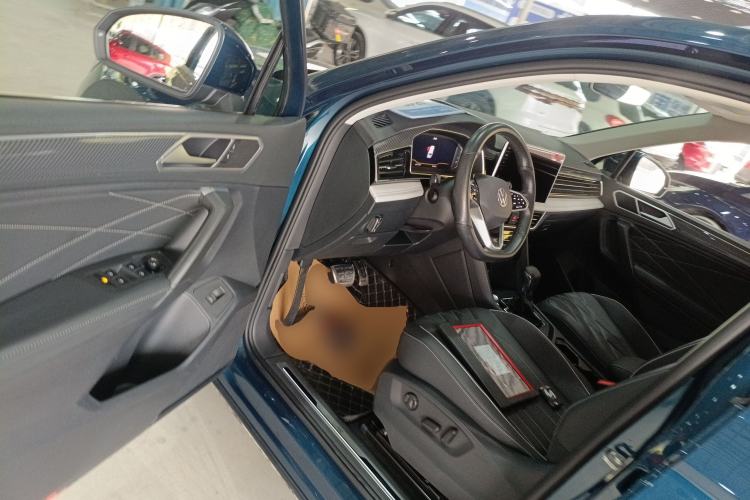 Used Volkswagen Tiguan L 2022 330TSI Automatic Two-Wheel Drive R-Line Enhanced Edition
