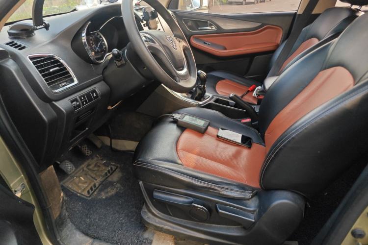 Used Baojun 560 2015 1.8L Manual Elite Model