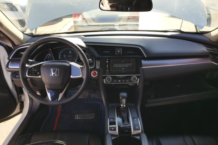 Used Honda Civic 2016 220TURBO CVT Luxury Edition
