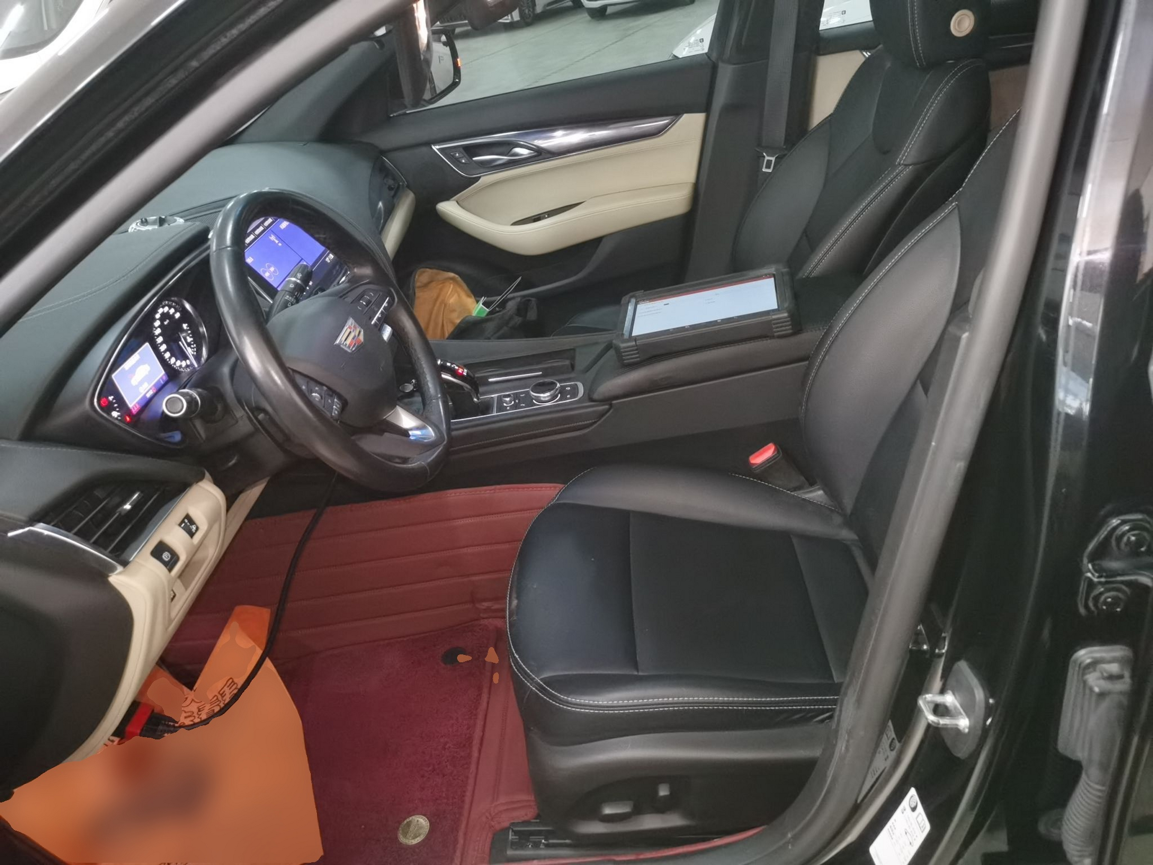 Переднее сиденье в автомобиле