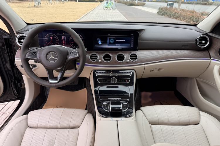 Used Mercedes-Benz E-Class 2016 E 200 L
