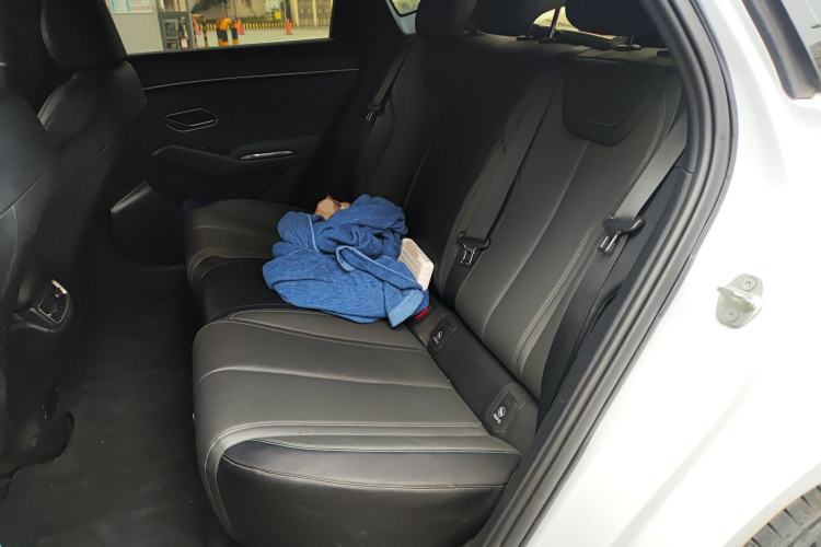 Used BYD Qin L 2025 DM-i Smart Drive 80KM Leading Model