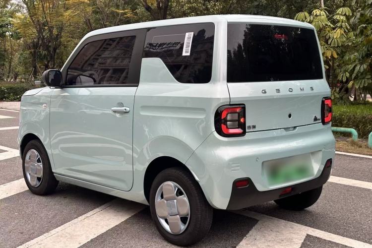 Used Geely Galaxy Panda 2024 Panda Mini 200km Endurance Bear
