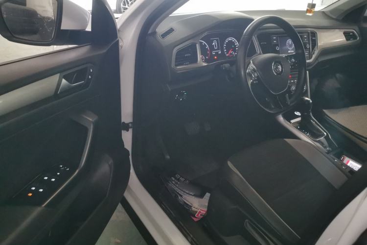 Used Volkswagen T-ROC 2019 230TSI DSG Two-Wheel-Drive Advanced Version China VI Standard