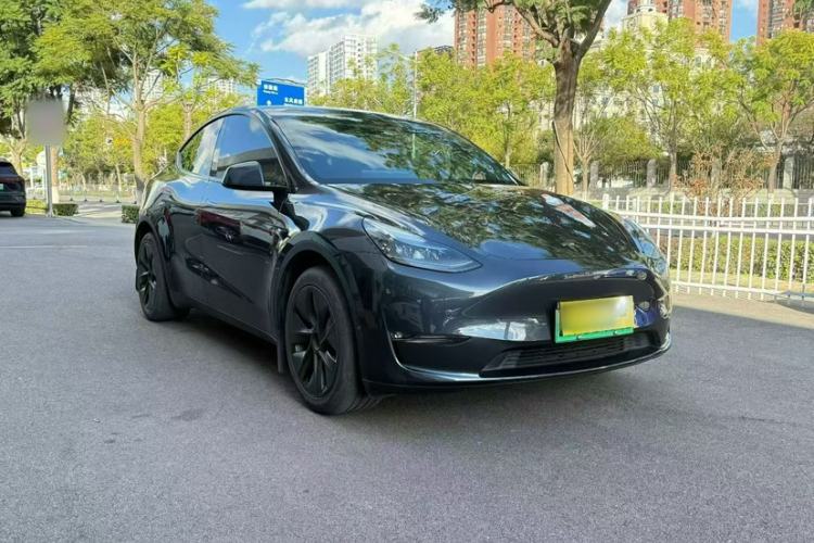 Used Tesla Model Y 2024 Long-Range All-Wheel-Drive Version