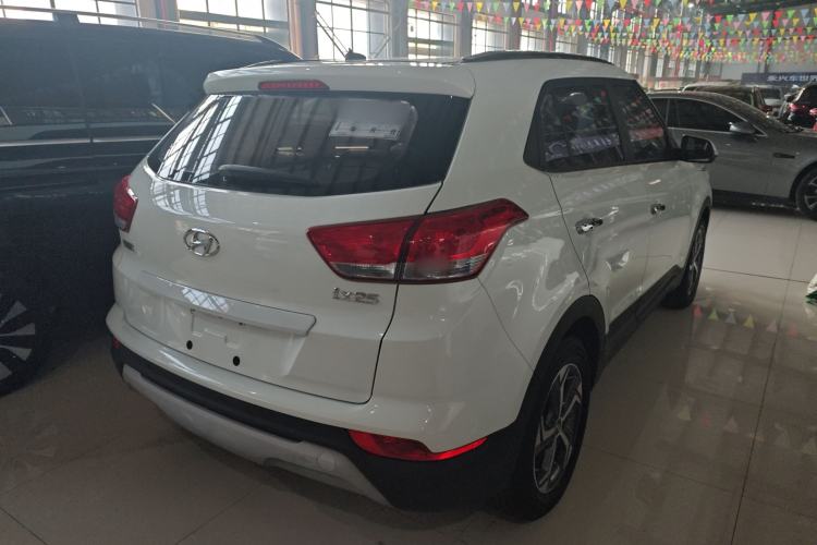 Used Hyundai ix25 2017 1.6L Automatic Smart Version
