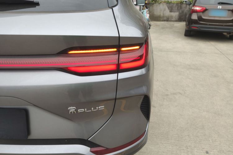 Used BYD Song PLUS New Energy 2025 DM-i 160KM Flagship Model
