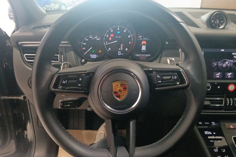 Used Porsche Macan 2023 Macan 2.0T
