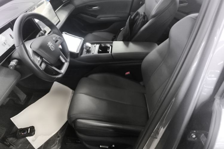 Used BYD Qin L 2025 DM-i Smart Drive 120KM Superior Model
