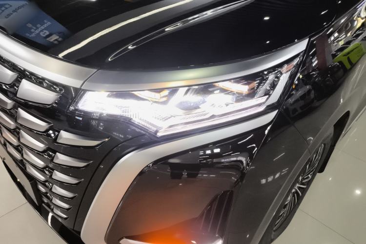 Used Denza D9 2022 DM-i 970 Four-Wheel Drive Prestige Model