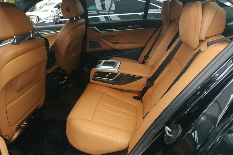 Used BMW 5 Series 2018 Restyled 530Li Luxury Edition M Sport Package
