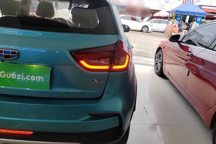 Used Geely Auto Vision X3 2019 Upgraded Model 1.5L CVT Elite Version
