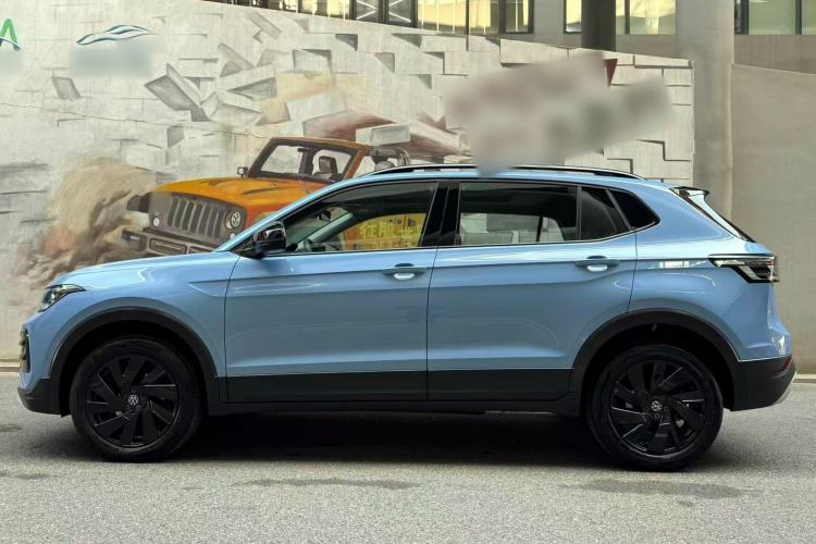 Used Volkswagen Tharu 2025 NewRui 300TSI Prestige Edition
