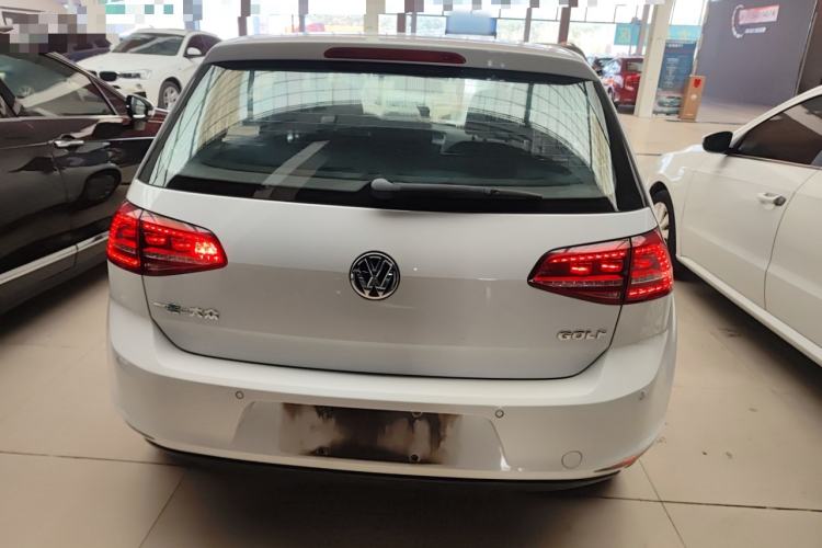 Used Volkswagen Golf 2016 1.6L Automatic Fashion Model
