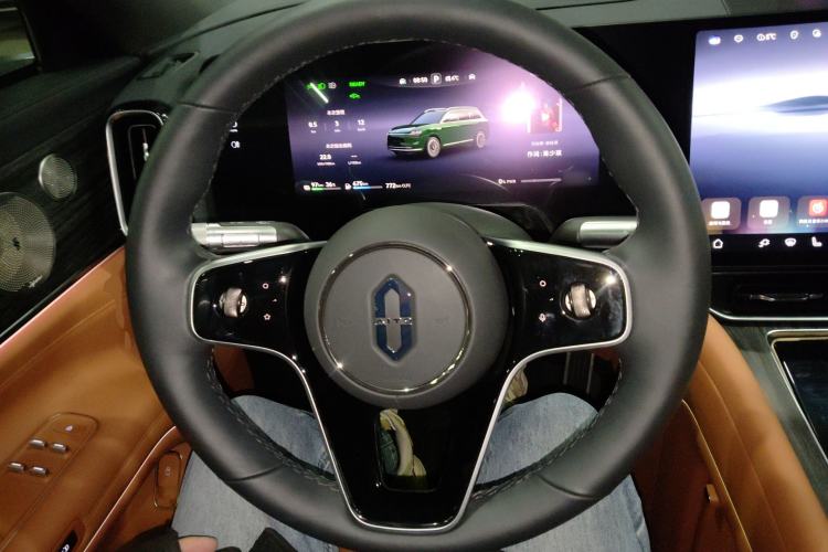 Used Hima AITO M9 2025 Extended-Range Ultra Version 52 kWh 6-Seater