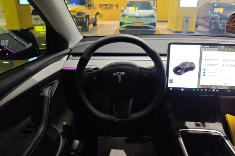 Used Tesla Model Y 2023 Rear-Wheel-Drive Version
