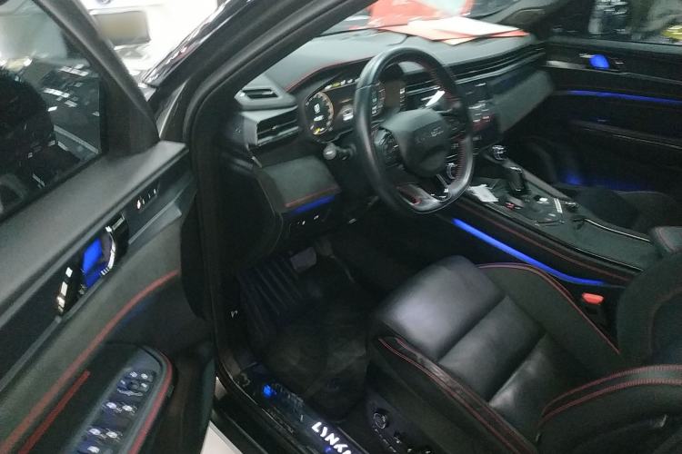 Used Lynk & Co 05 2020 2.0TD Four-Wheel Drive HypeHalo
