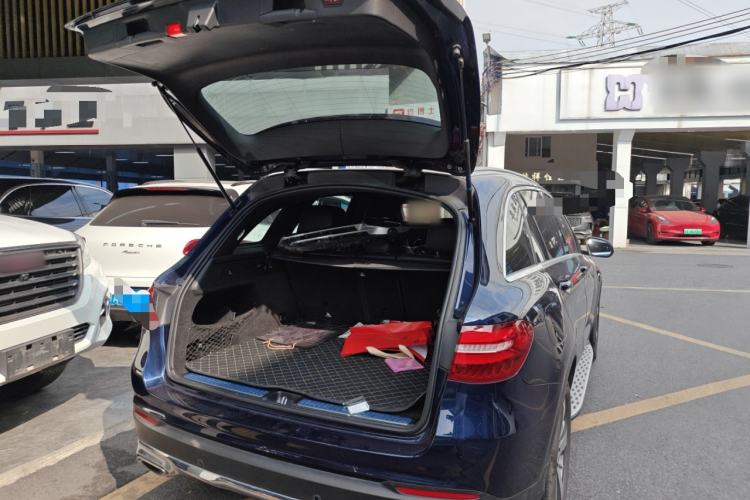 Used Mercedes-Benz GLC 2016 GLC 300 4MATIC Dynamic Model