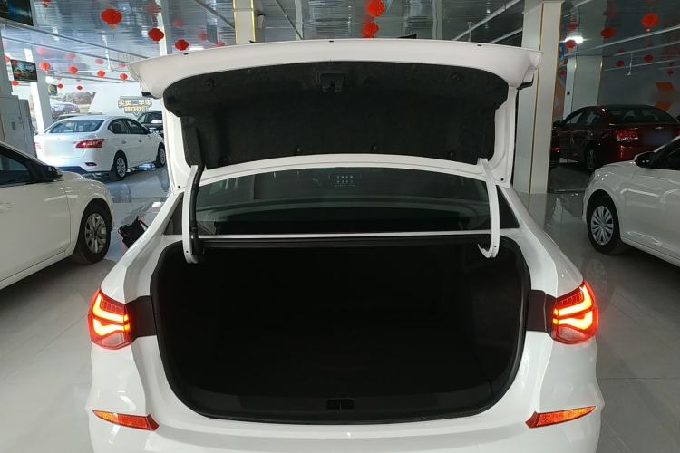 Used Chevrolet Monza 2021 320 Automatic Enjoyment Sunroof Edition
