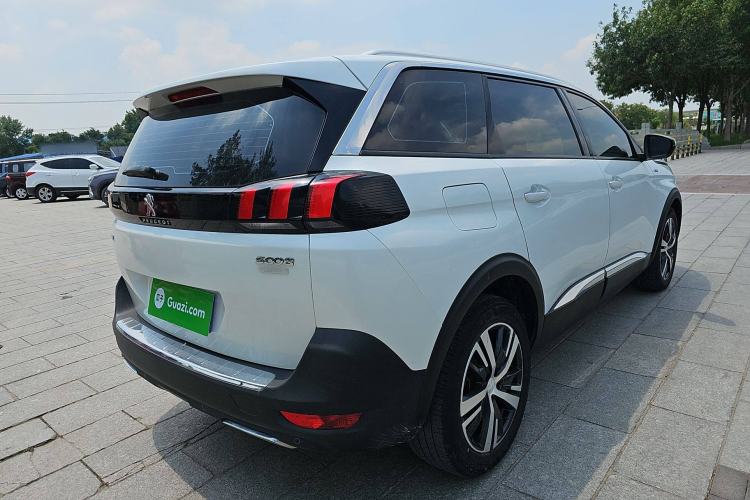 Used Peugeot 5008 2017 380THP 7-Seater Elite Edition
