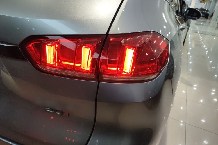 Used Wey VV5 2017 2.0T Flagship Edition
