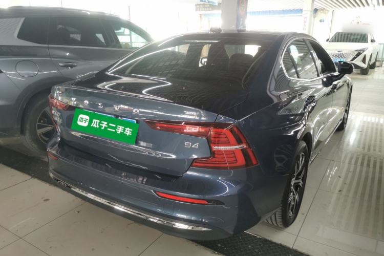Used Volvo S60 2024 B4 Zhiyi Luxury Edition