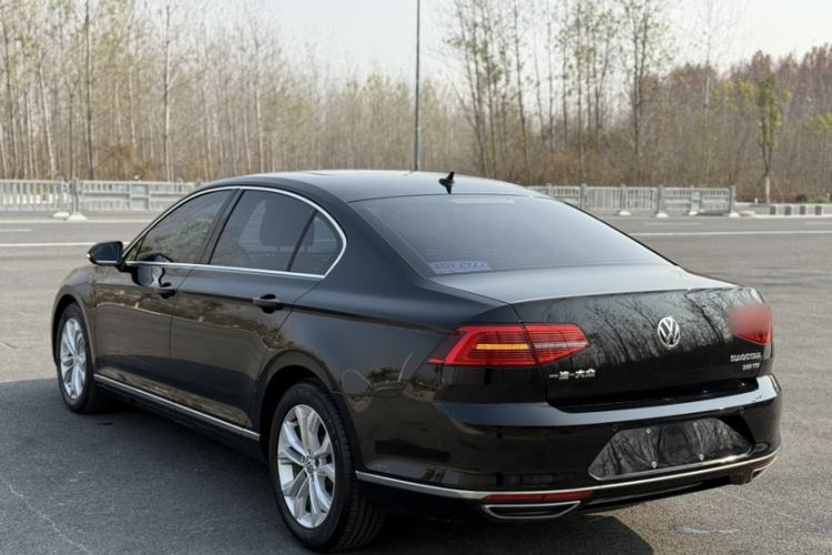 Used Volkswagen Magotan 2019 330TSI DSG Luxury Version China VI Standard
