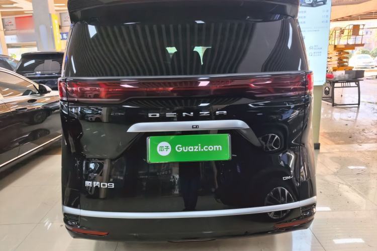 Used Denza D9 2024 DM-i 1050 Luxury Model