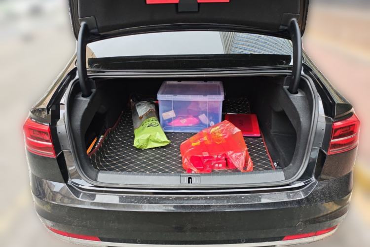 Used Volkswagen Phideon 2021 380TSI Luxury Edition
