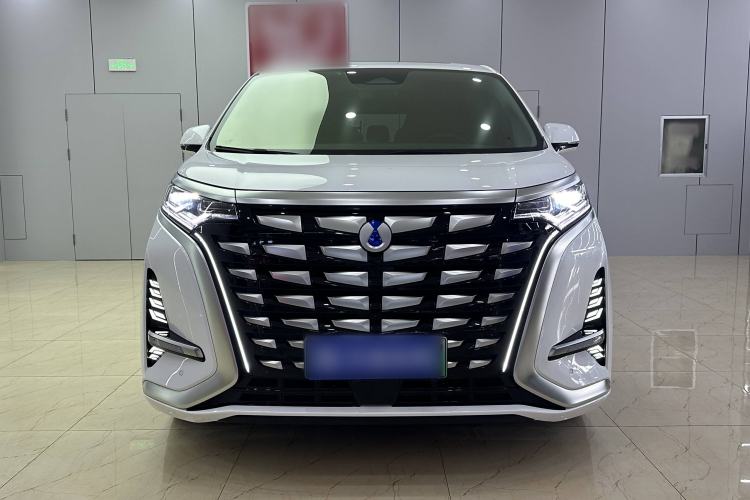 Used Denza D9 2023 DM-i 945 Business Edition
