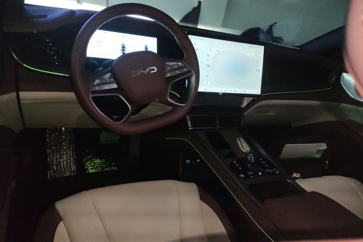 Used BYD Seal 07 DM-i 2025 Intelligent Driving Version DM-i 1.5L 125 km Luxury Edition
