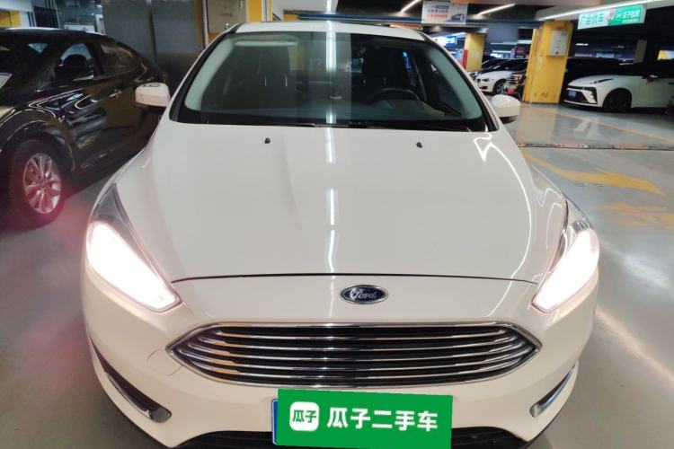 Used Ford Focus 2018 Sedan Classic 1.6L Automatic Trendy SmartDrive Edition
