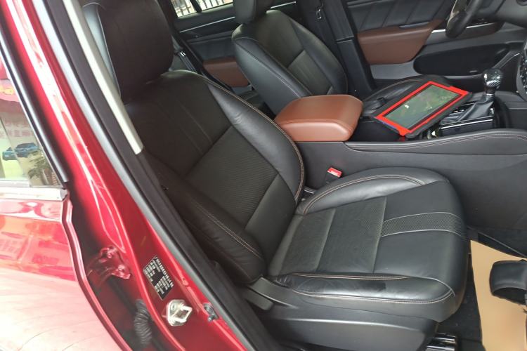 Used GAC Trumpchi GS7 2017 280T Two-Wheel Drive Luxury Model
