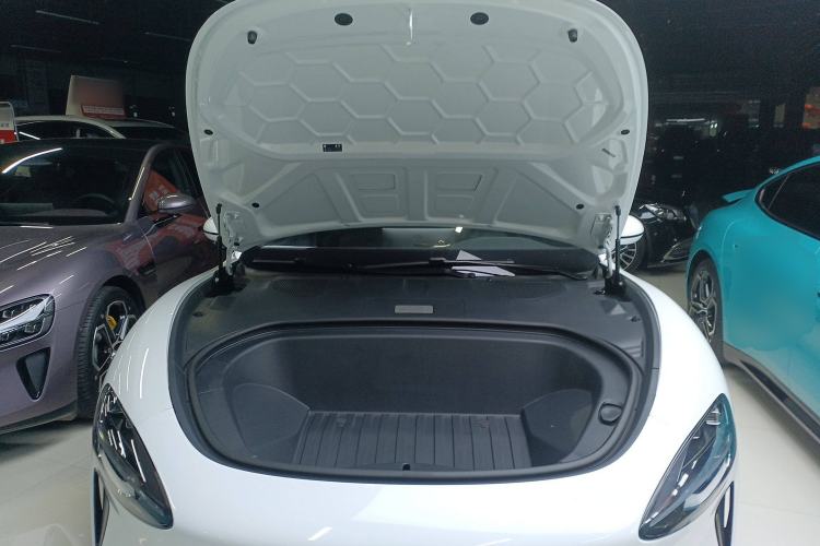 Used  SU7 2024 Rear-Drive Ultra-Long Range Advanced Pro-Level Intelligent Driving Version
