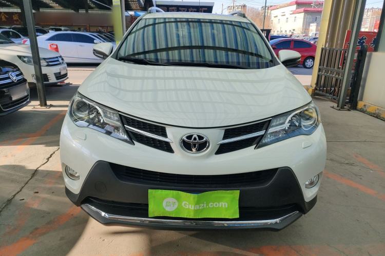 Used Toyota RAV4 2015 2.5L Automatic 4x4 Prestige Edition
