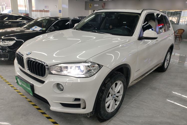 Used BMW X5 2015 xDrive28i
