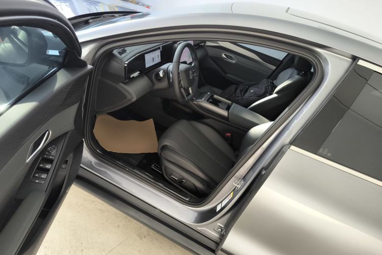 Used BYD Qin L 2025 EV 545KM Beyond Version
