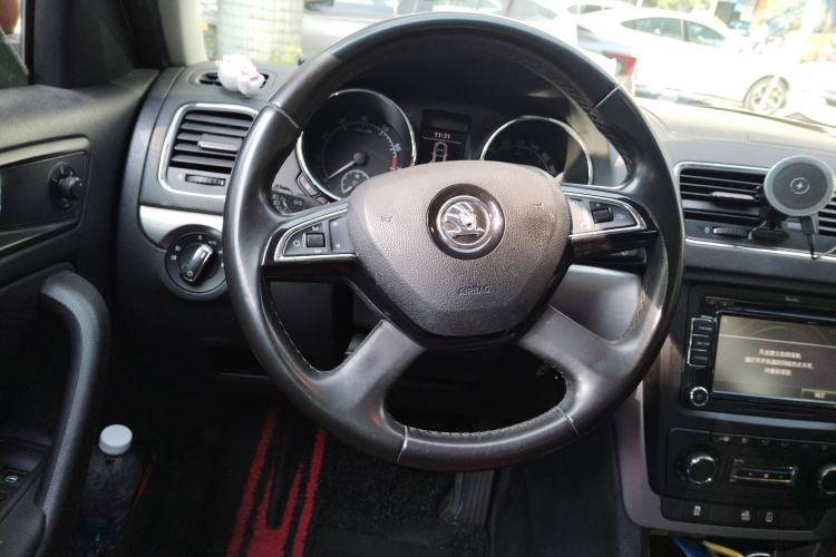 Used Skoda Yeti 2014 1.8TSI DSG Polar Edition
