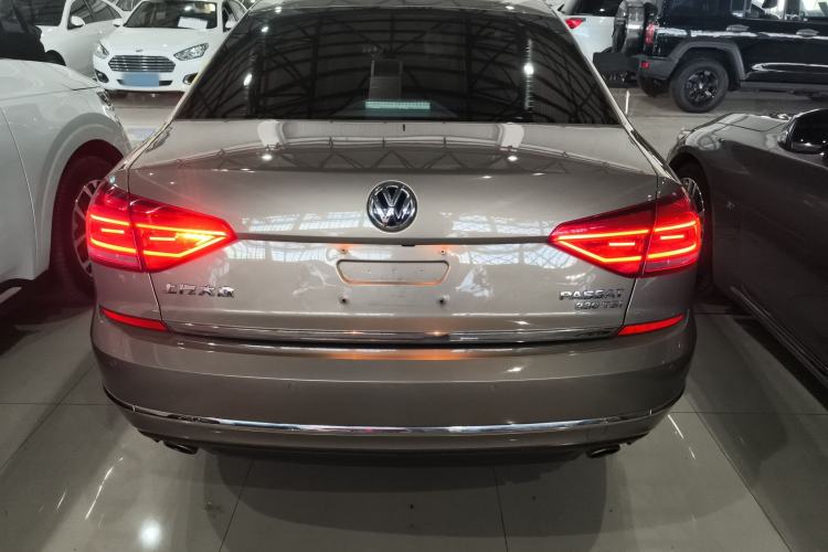 Used Volkswagen Passat 2016 330TSI DSG Prestige Edition
