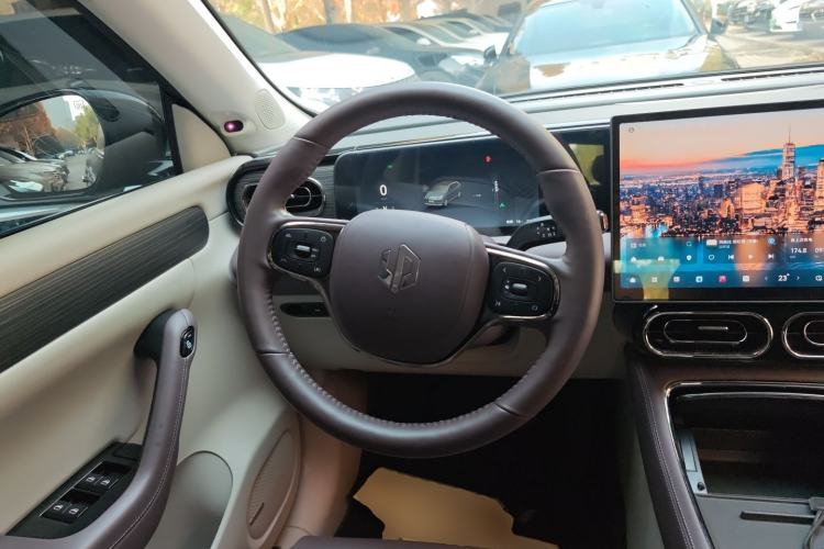 Used Leapmotor C11 2024 All-Electric 580 Luxury Edition
