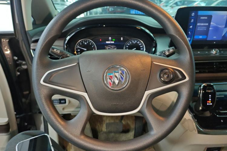 Used Buick GL8 2023 Land Executive Class Comfort Model
