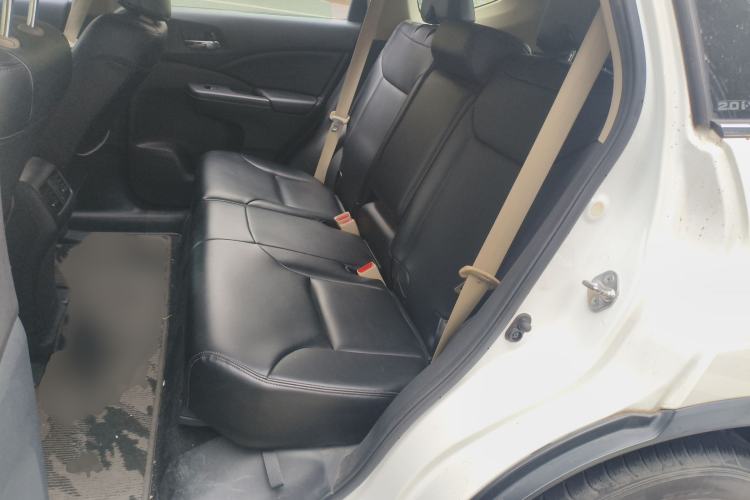 Used Honda CR-V 2015 2.0L two-wheel drive urban version
