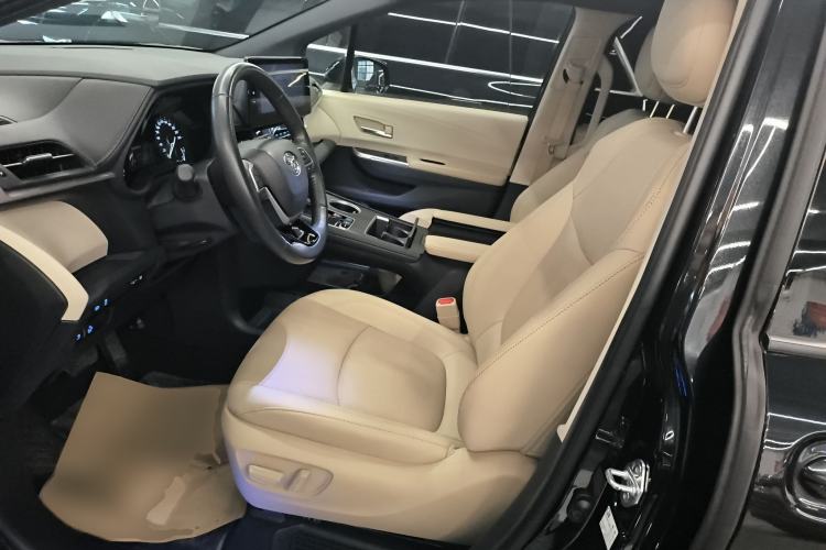 Used Toyota Sienna 2021 2.5L Hybrid Premium Edition