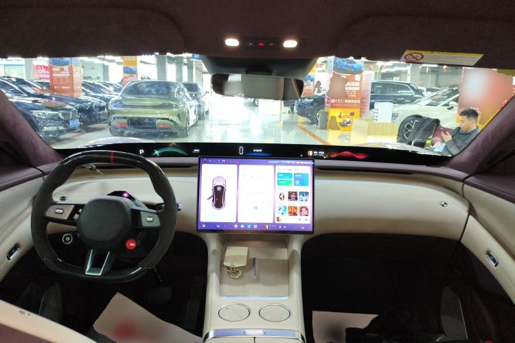 Used  YU7 2025 Ultra-Long Range High-Performance All-Wheel-Drive Max Edition
