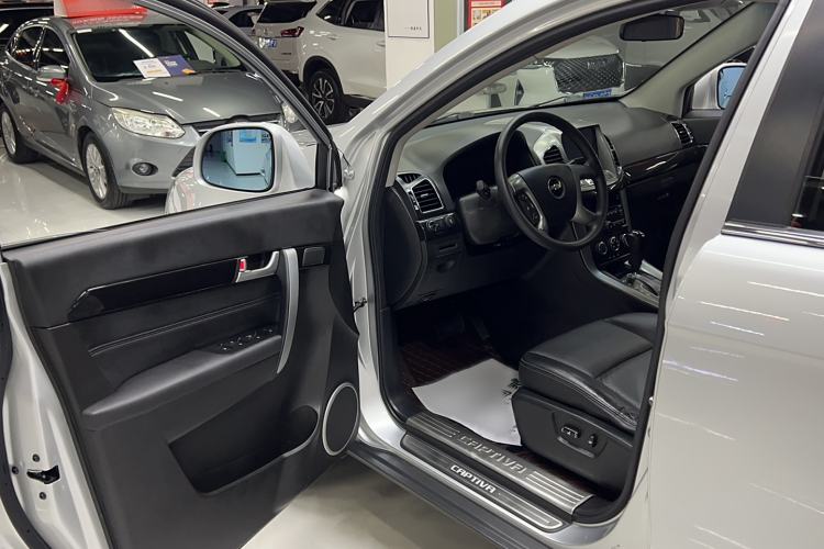 Used Chevrolet Captiva 2014 2.4L Two-Wheel Drive Urban Version 7 Seats
